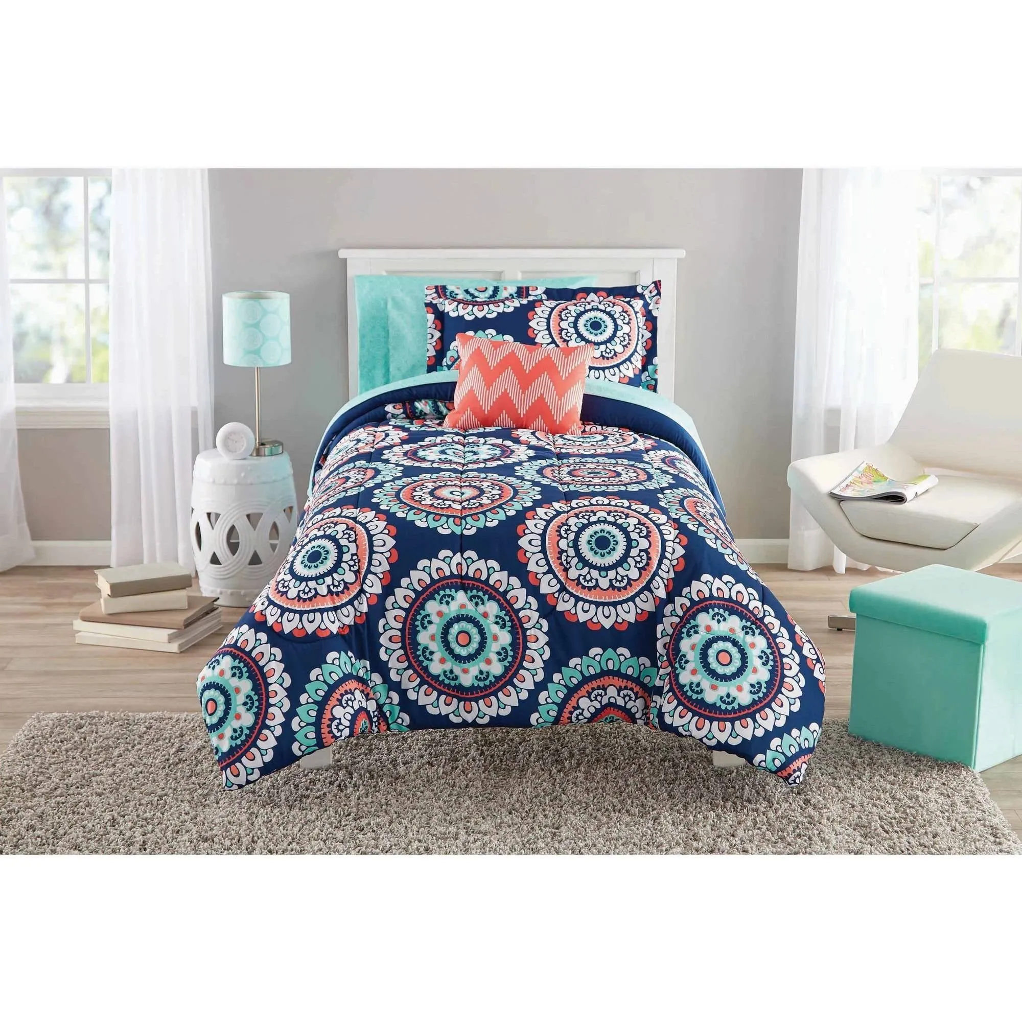 8 Piece Bed in a Bag Comforter Set with Sheets