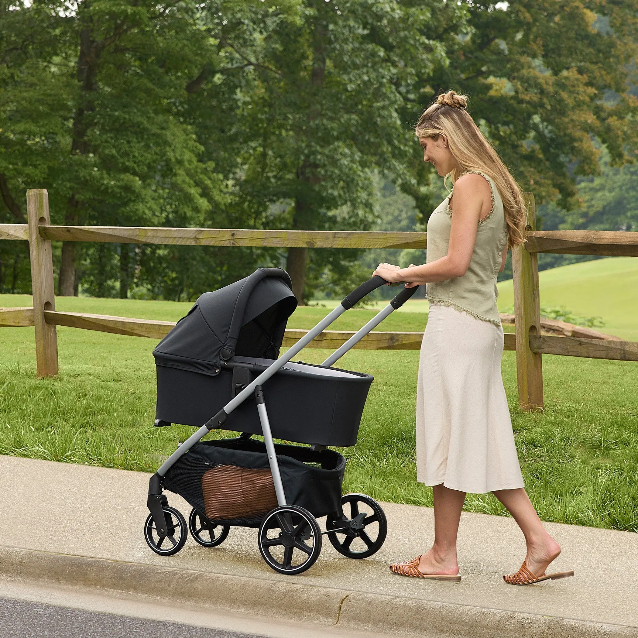 Britax Zinnia Bassinet for Brook, Brook  and Grove Strollers