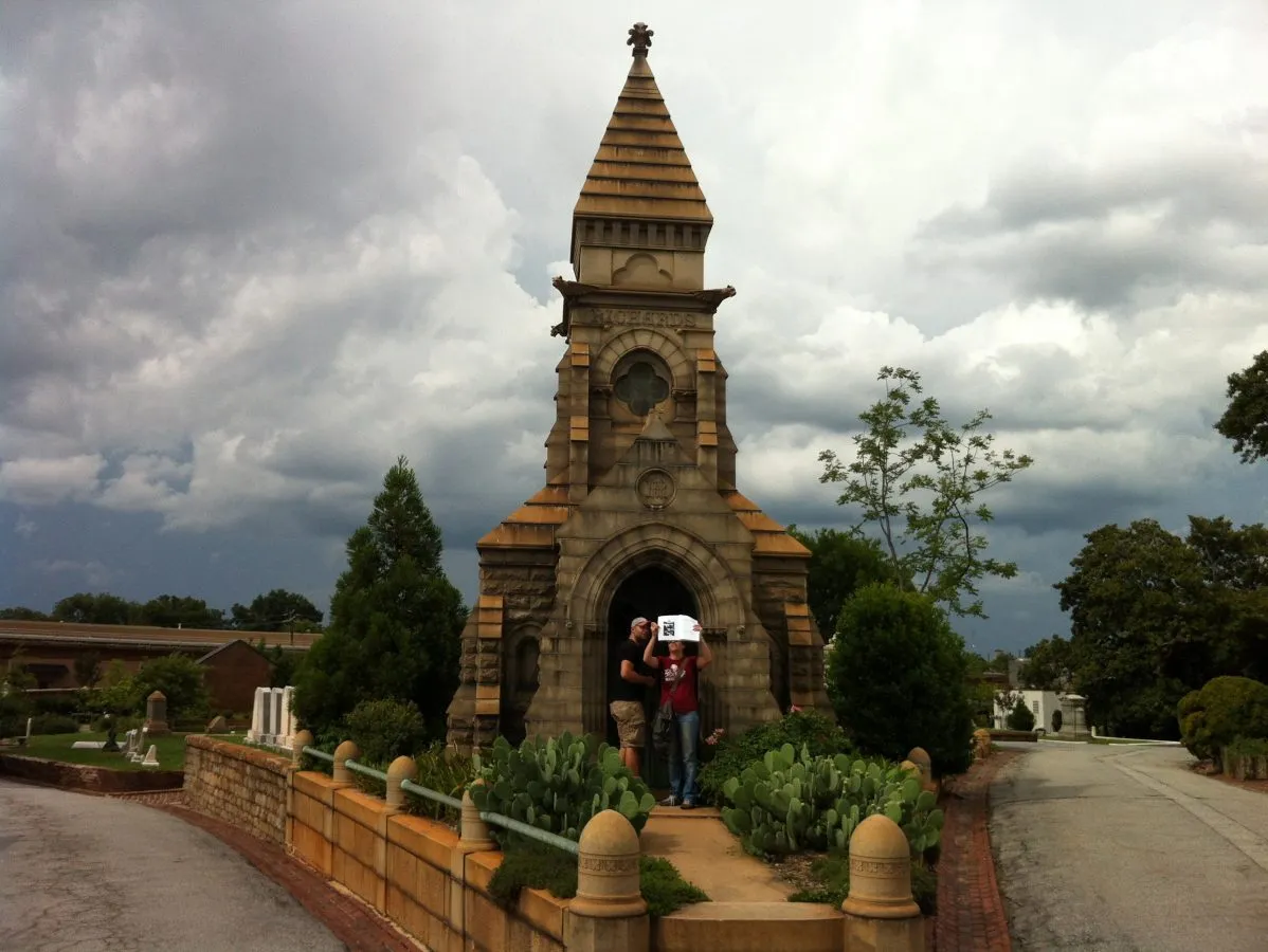 Clue Town Books: Oakland Cemetery