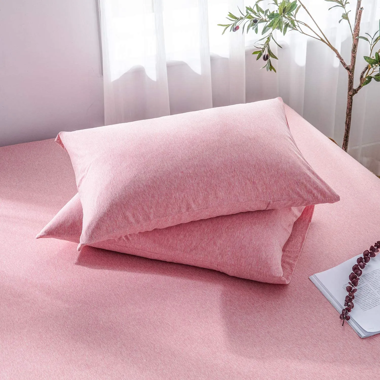 The Loft Pink Pillow Case Set