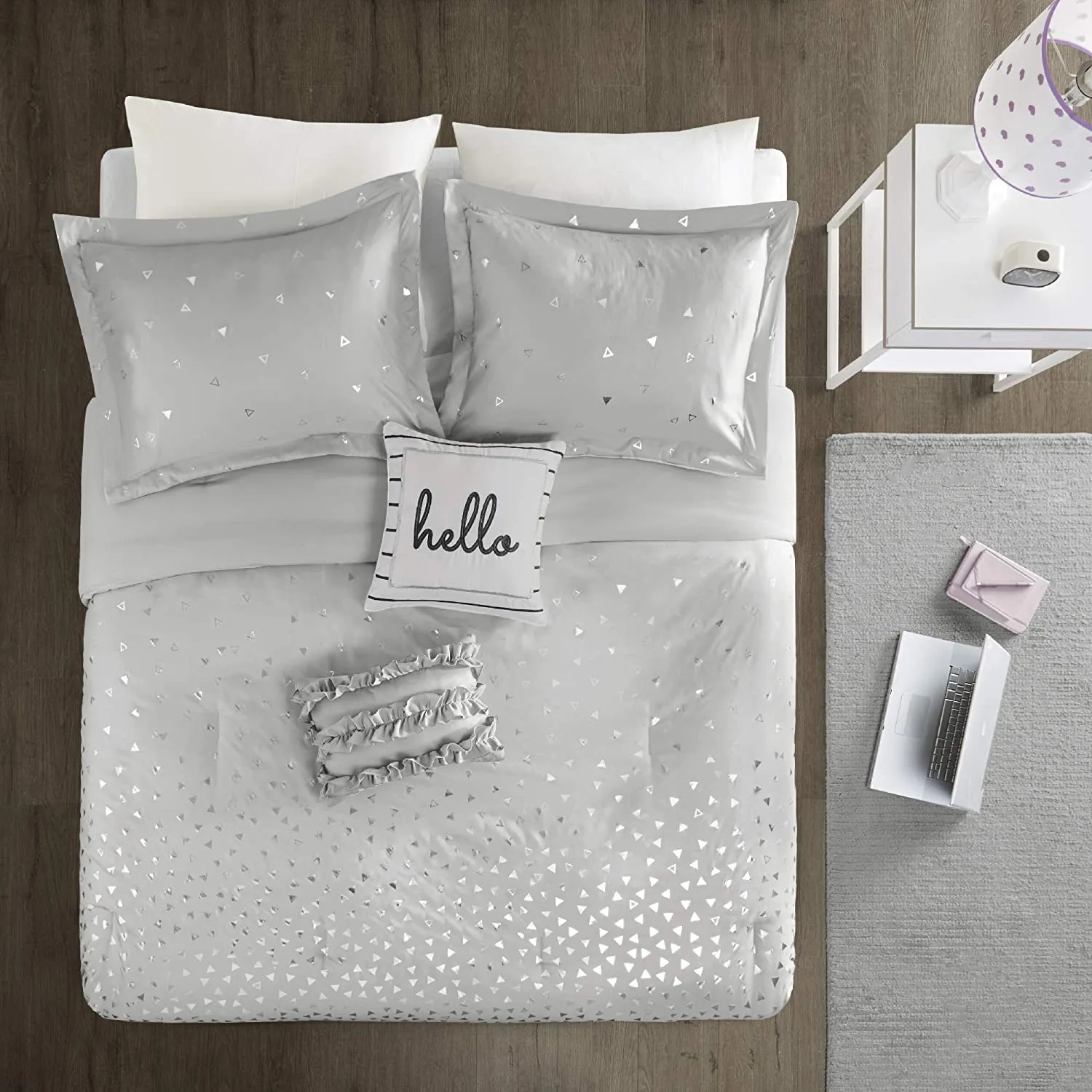 The Metallic Stone Bed Set